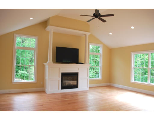 118 Page Road Bedford, MA 01730 - Photo 3 of 14 Gallery Image 3