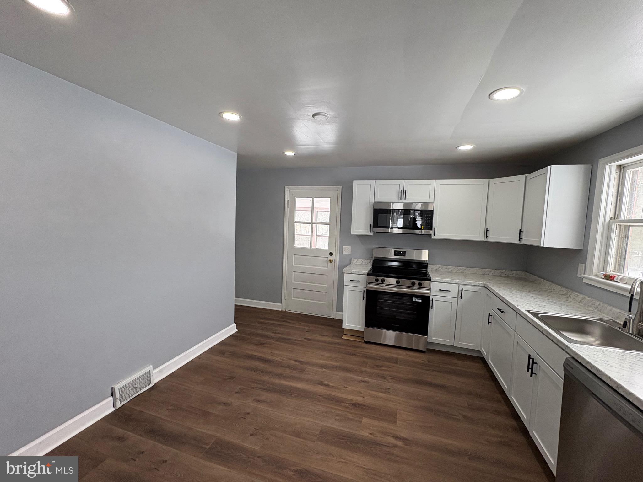 7844 Clark Station Road Severn, MD 21144 - Photo 7 of 29