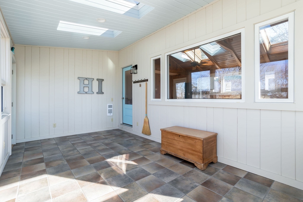 12 Wellington Road Onset, MA 02558 - Photo 6 of 37 Gallery Image 6
