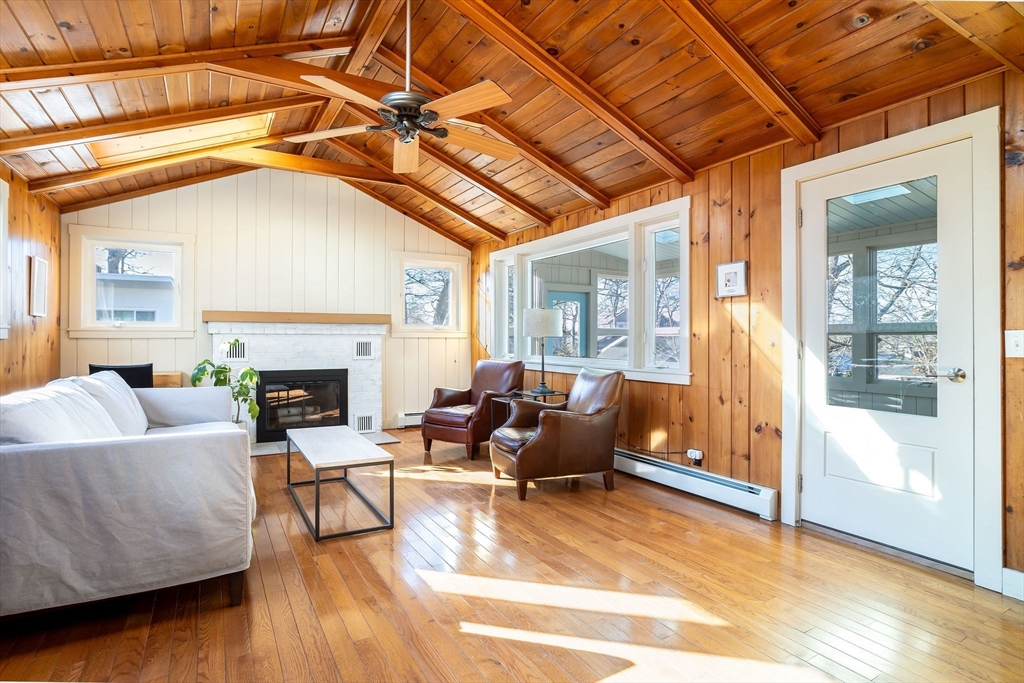 12 Wellington Road Onset, MA 02558 - Photo 8 of 37 Gallery Image 8