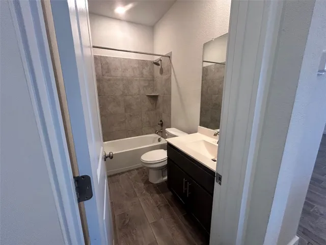 a view of walk in closet