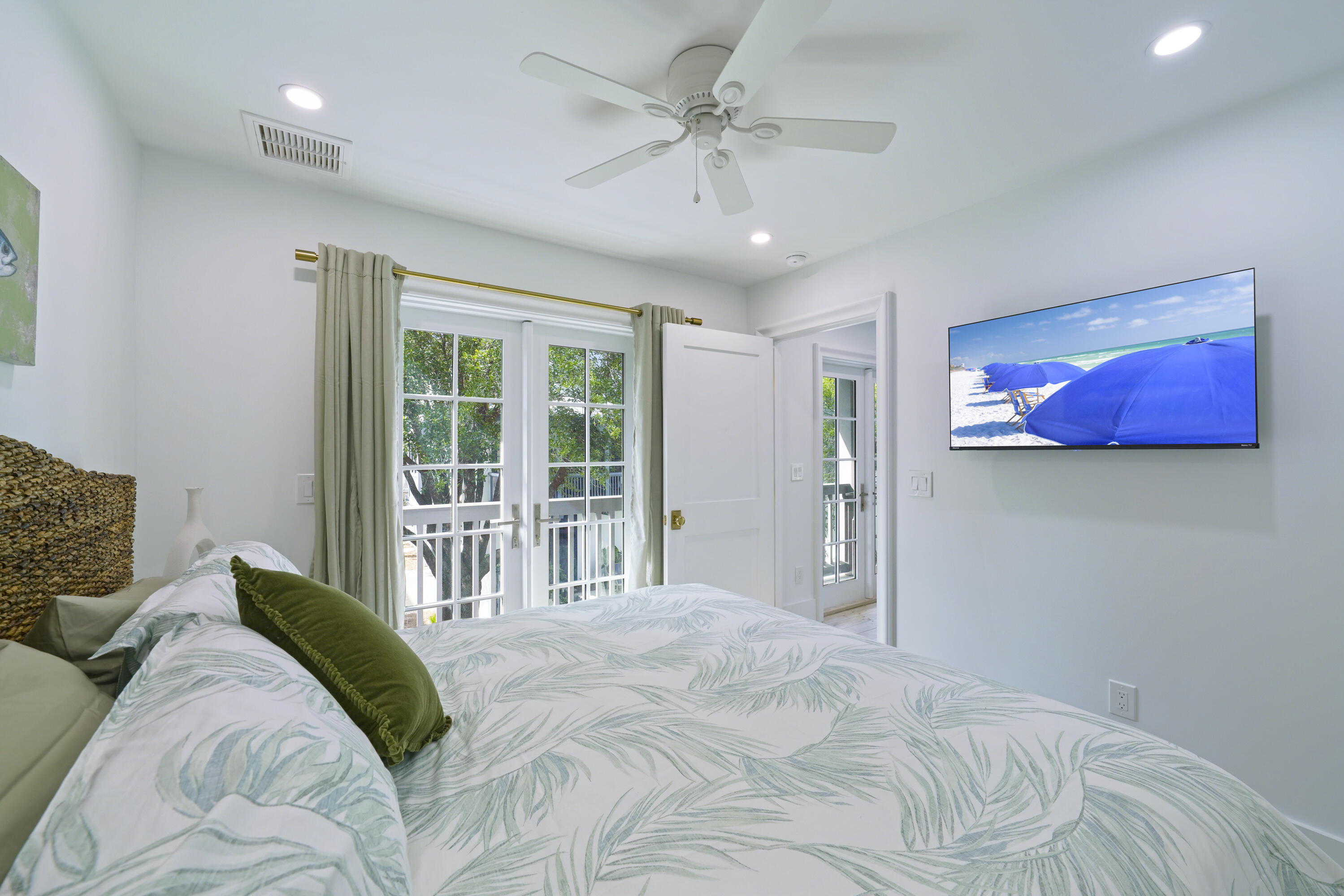 25 St George's Lane Inlet Beach, FL 32461 - Photo 43 of 56 King Size Bed