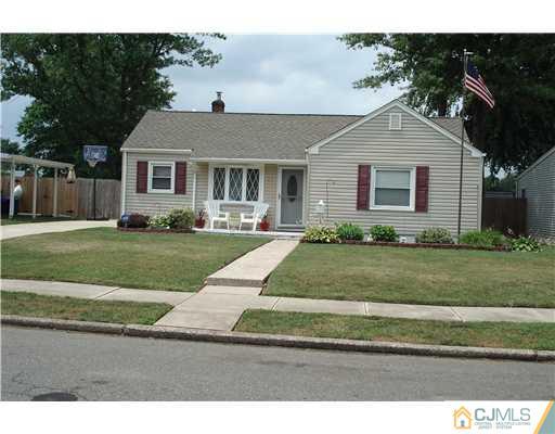 57 Walnut Street Edison, NJ 08817 - Photo 3 of 25 Gallery Image 3
