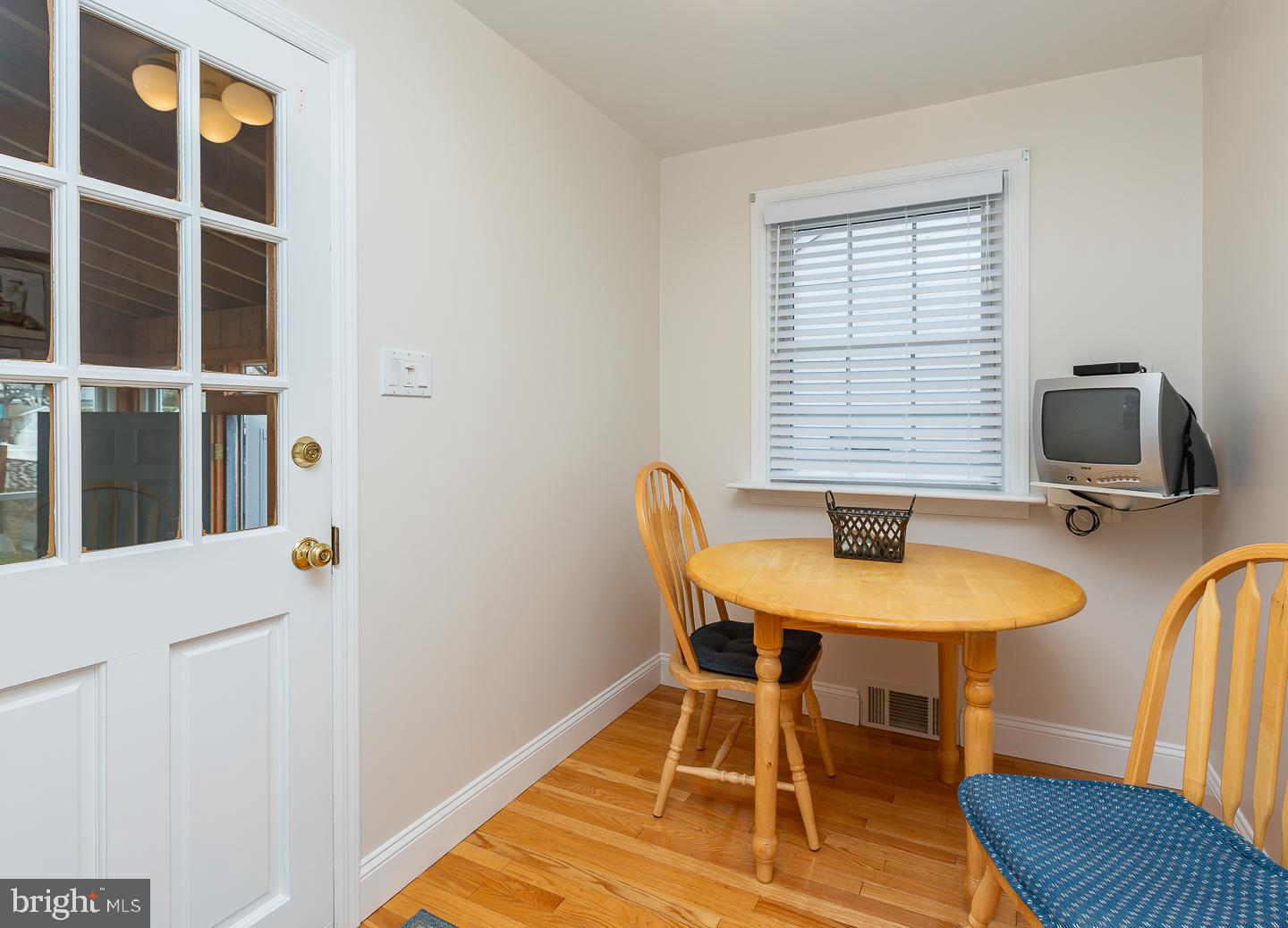2717 Prescott Road Havertown, PA 19083 - Photo 16 of 49 a view of a dining room with furniture