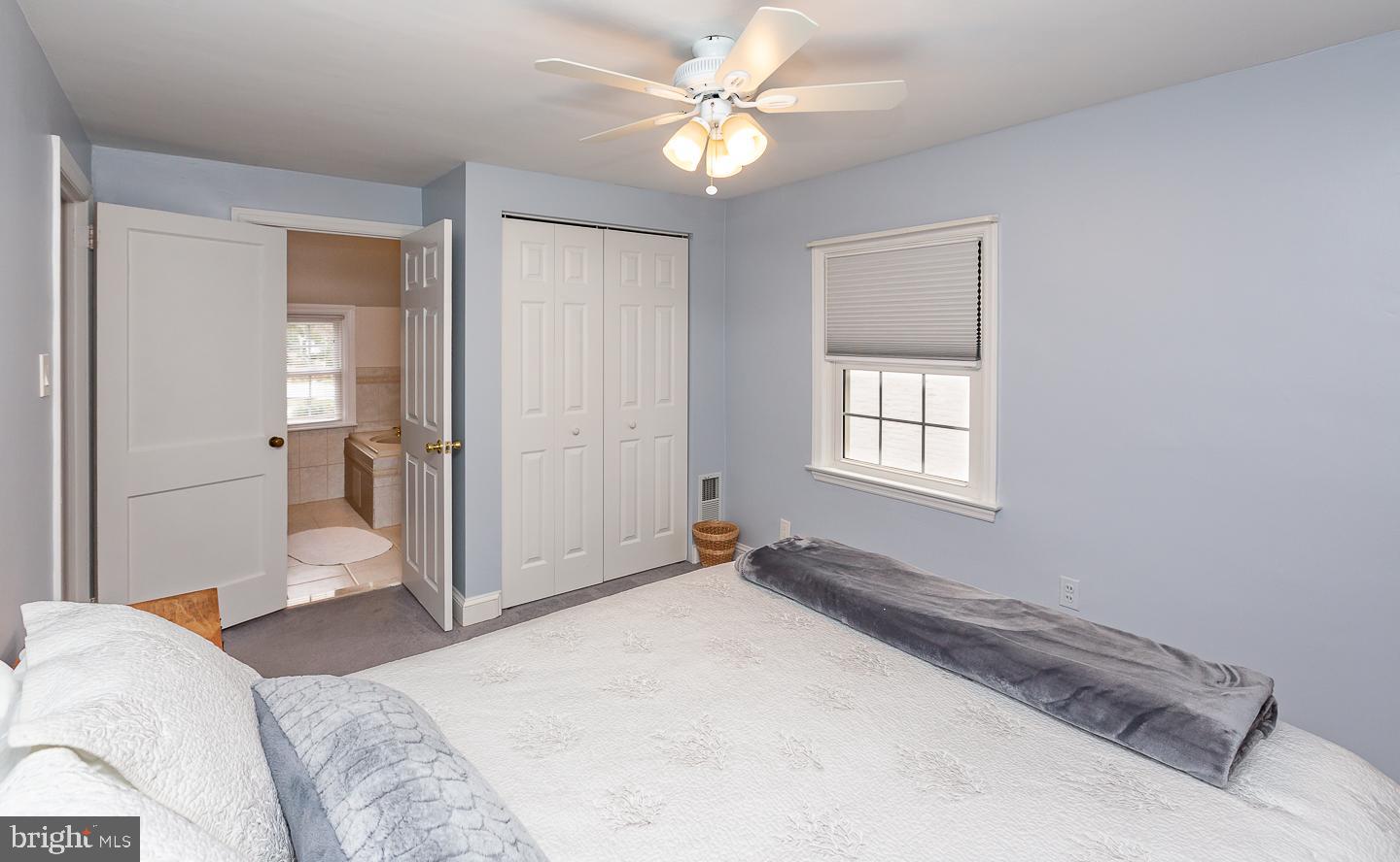 2717 Prescott Road Havertown, PA 19083 - Photo 23 of 49 a bedroom with a bed and a window