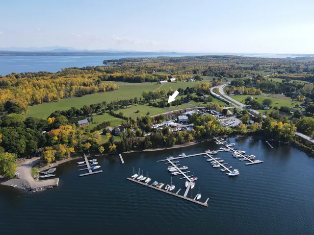 $220,000 | 6 Landing Lane, Grand Isle, VT 05458