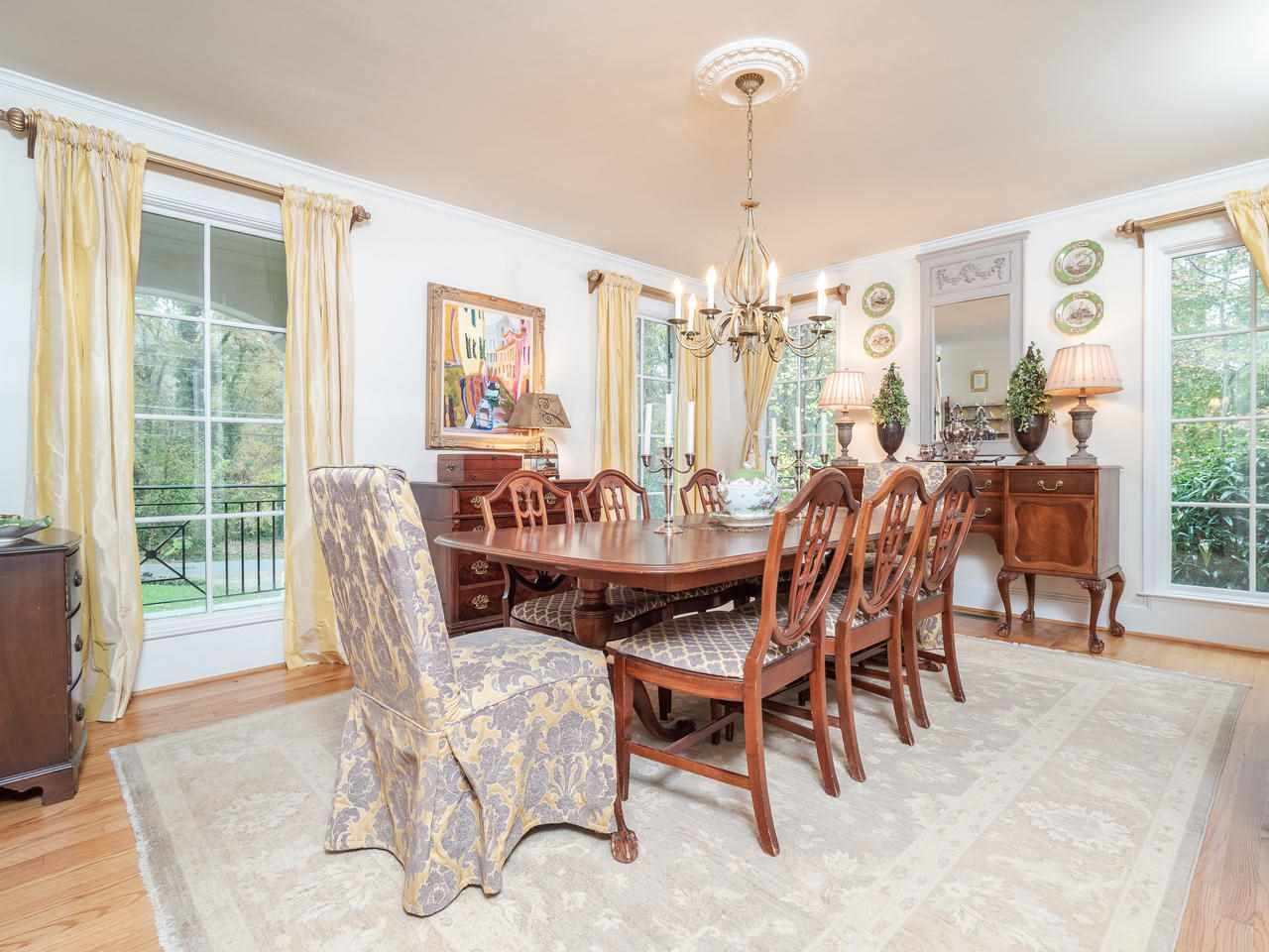 1707 Nottingham Road Raleigh, NC 27607 - Photo 3 of 25 Spacious dining room excellent for entertaining. Dining Room