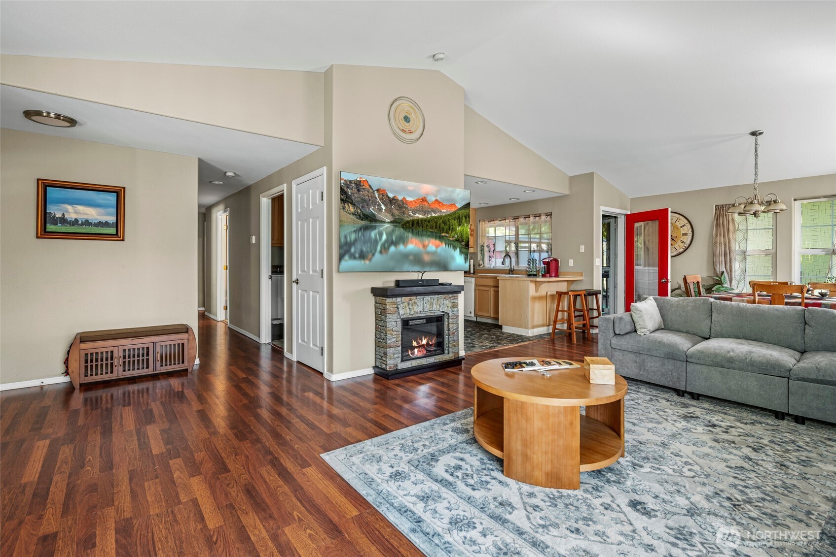 713 North Reed Street Sedro-Woolley, WA 98284 - Photo 4 of 31 Gallery Image 4