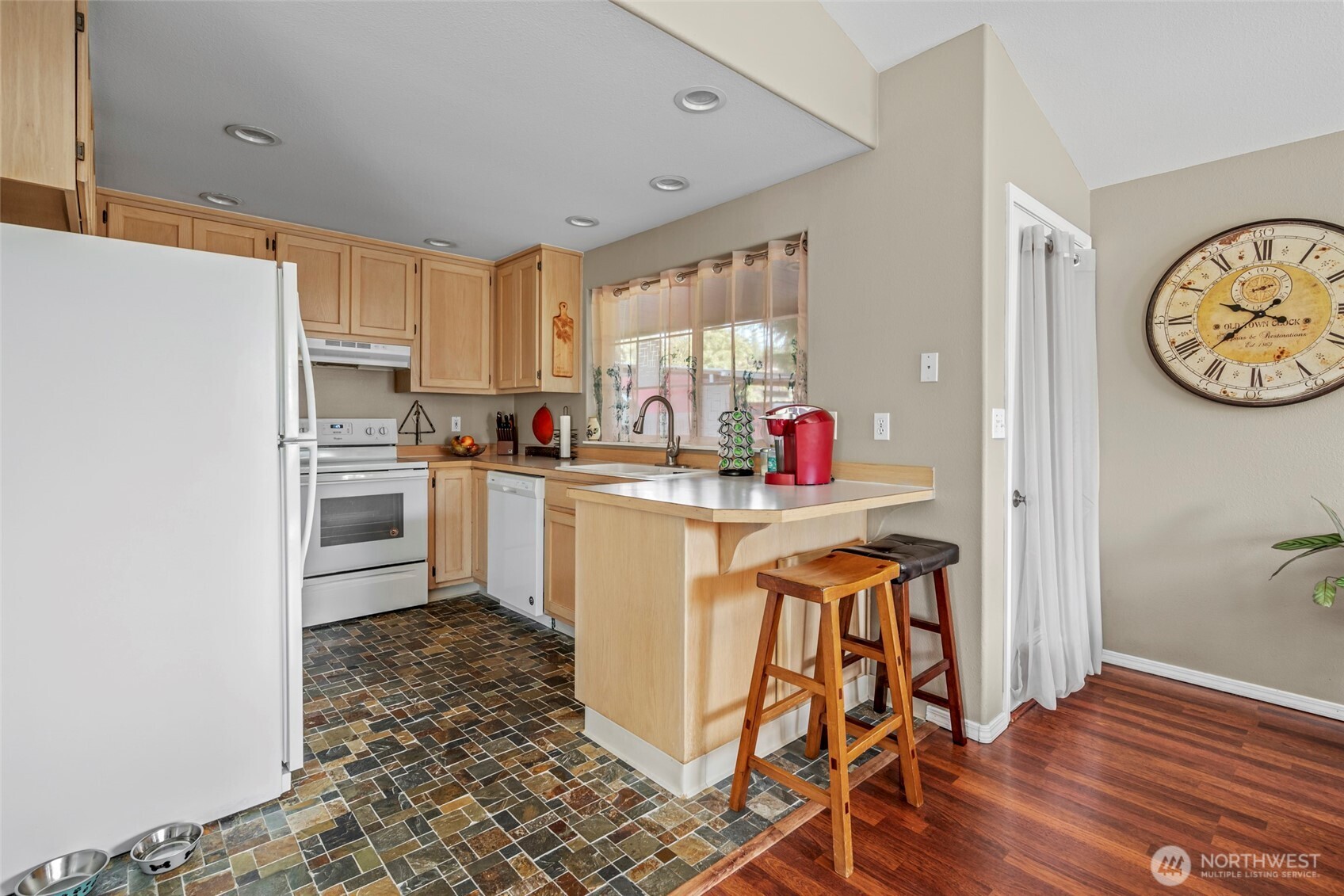 713 North Reed Street Sedro-Woolley, WA 98284 - Photo 7 of 31 Gallery Image 7