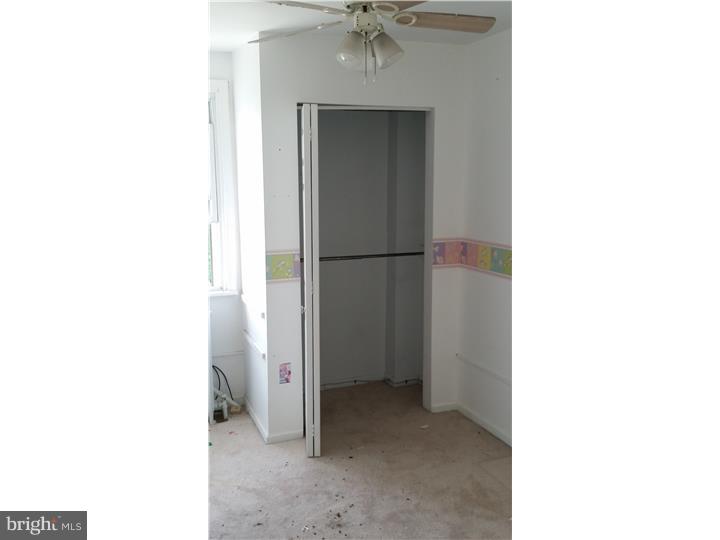 7735 Parkview Road Upper Darby, PA 19082 - Photo 6 of 16