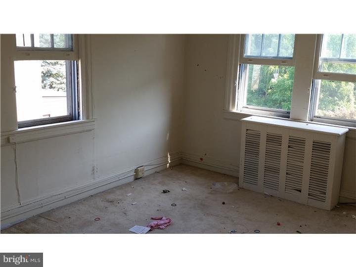 7735 Parkview Road Upper Darby, PA 19082 - Photo 9 of 16