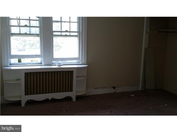 7735 Parkview Road Upper Darby, PA 19082 - Photo 10 of 16