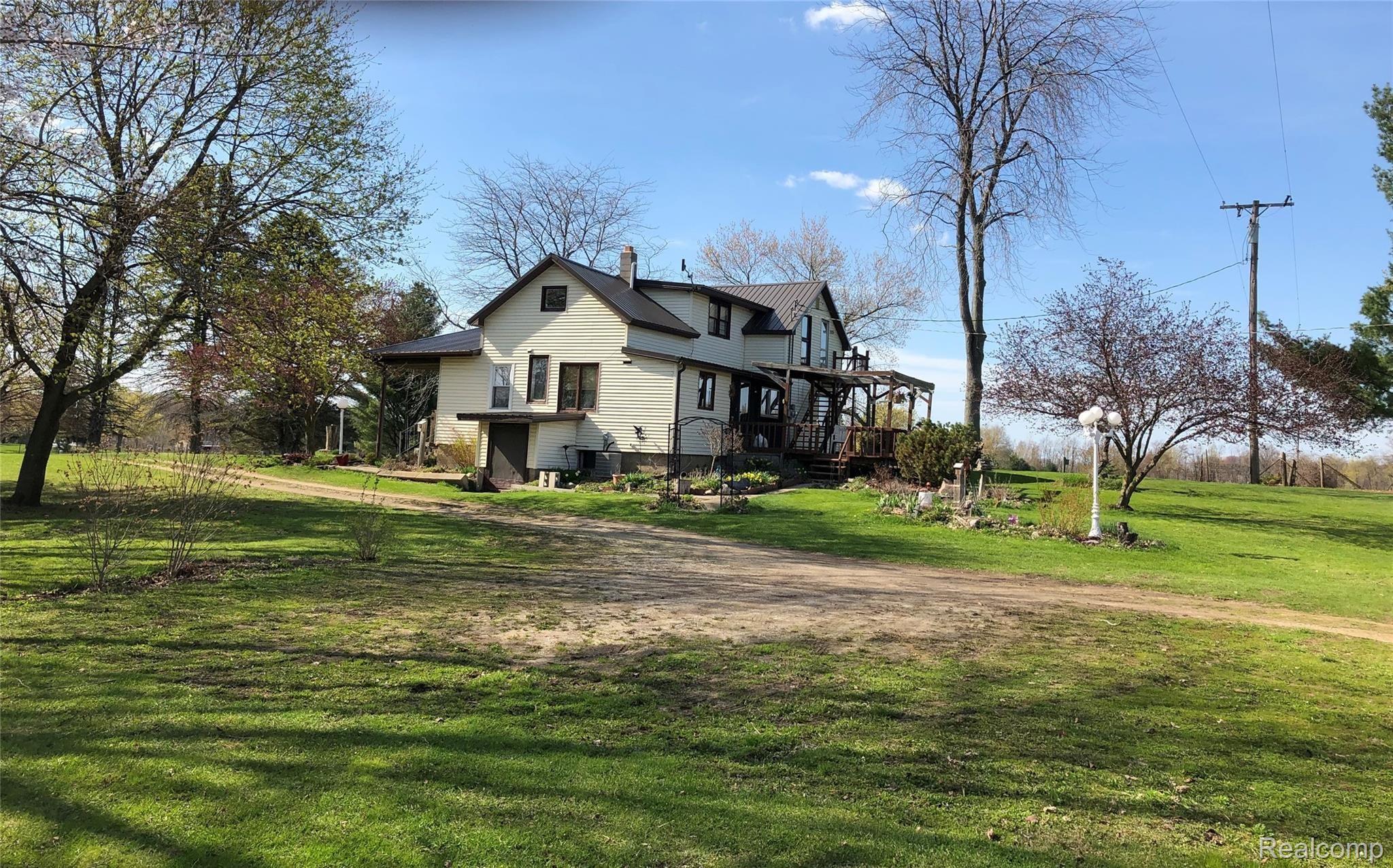 9942 Thayer Road Mayville, MI 48744 - Photo 2 of 3 IMG_0093 (2).JPG