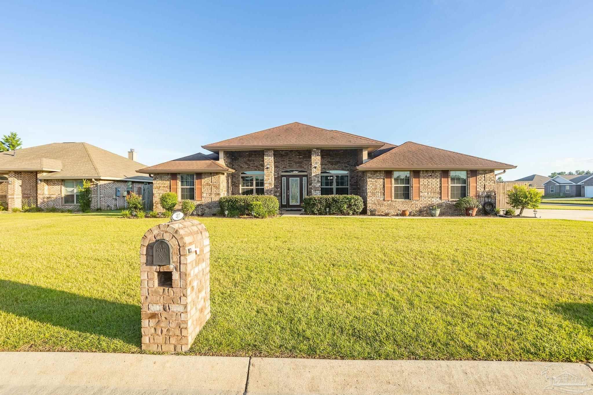 4817 Perspective Drive Milton, FL 32570 - Photo 2 of 50