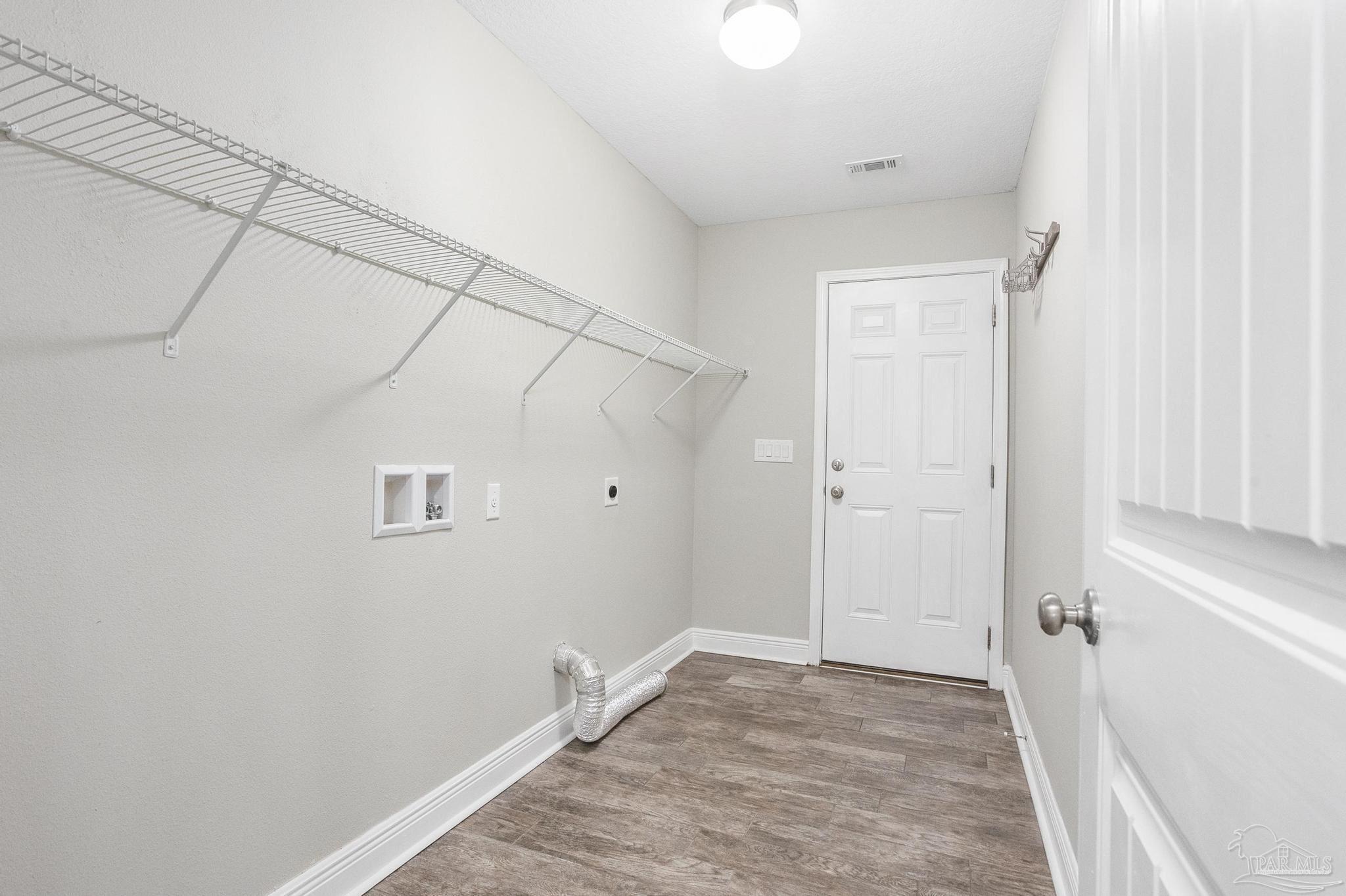 4817 Perspective Drive Milton, FL 32570 - Photo 27 of 50