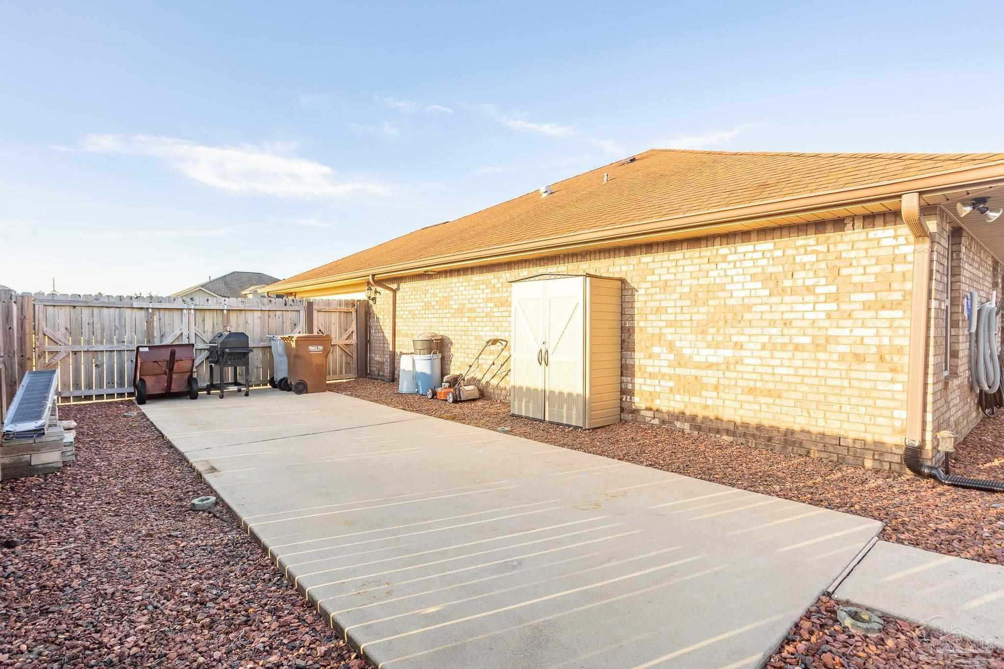 4817 Perspective Drive Milton, FL 32570 - Photo 32 of 50