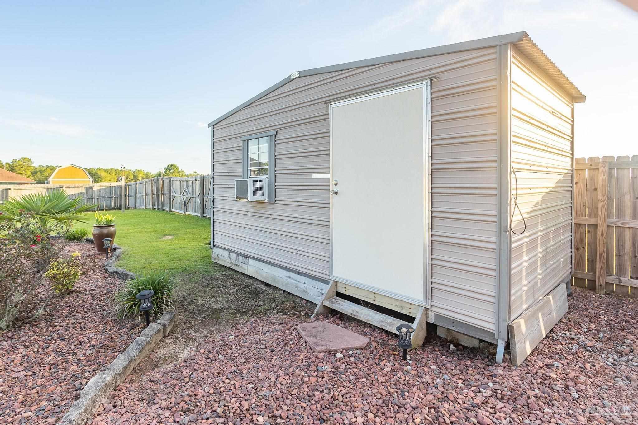 4817 Perspective Drive Milton, FL 32570 - Photo 37 of 50