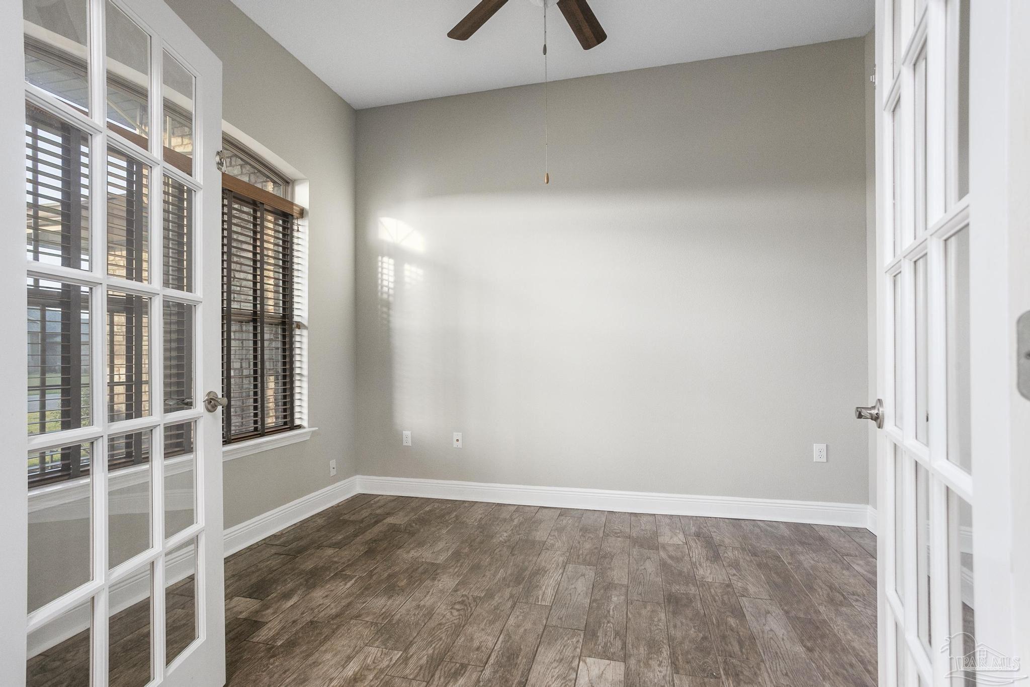 4817 Perspective Drive Milton, FL 32570 - Photo 9 of 50