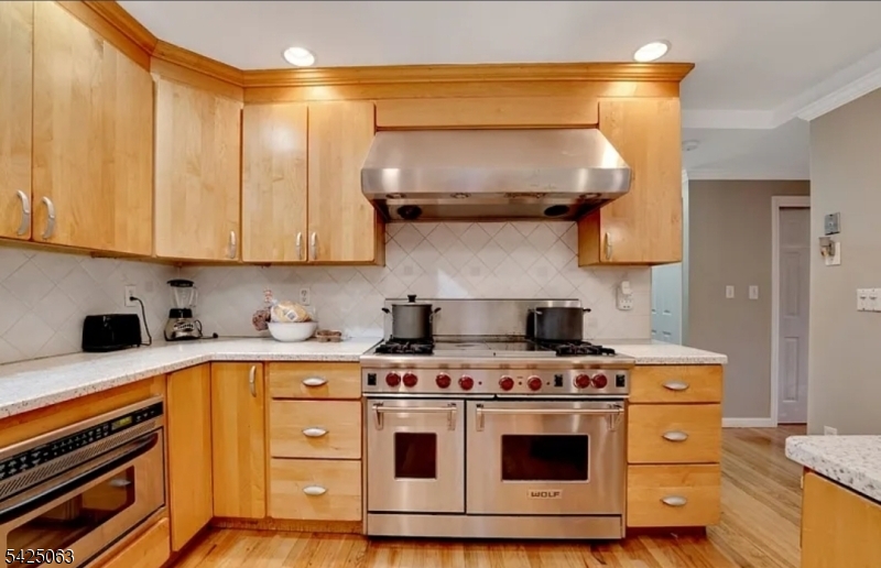 684 Spring Avenue Ridgewood, NJ 07450 - Photo 9 of 14