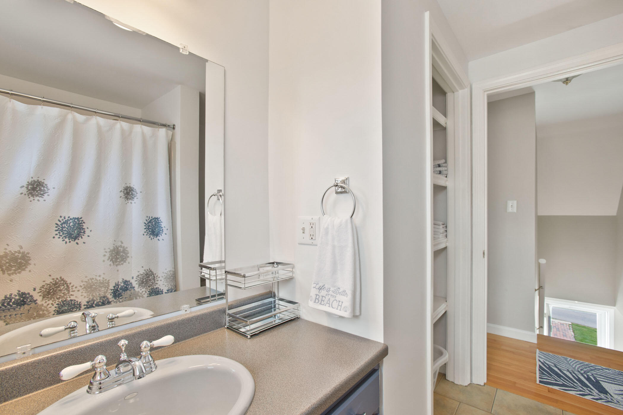 39 Drakes Island Road Wells, ME 04090 - Photo 23 of 44 2nd fl full bath