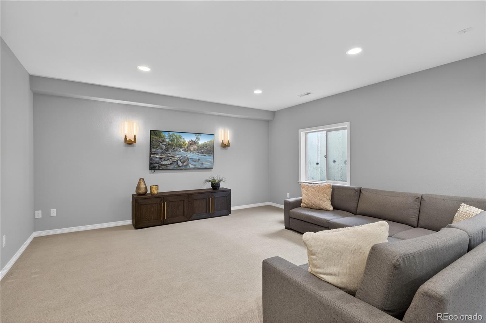 10663 Sundial Rim Road Highlands Ranch, CO 80126 - Photo 39 of 49 Gallery Image 39
