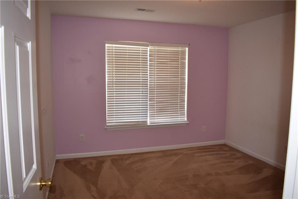 4708 Ridgefall Road Greensboro, NC 27410 - Photo 7 of 10