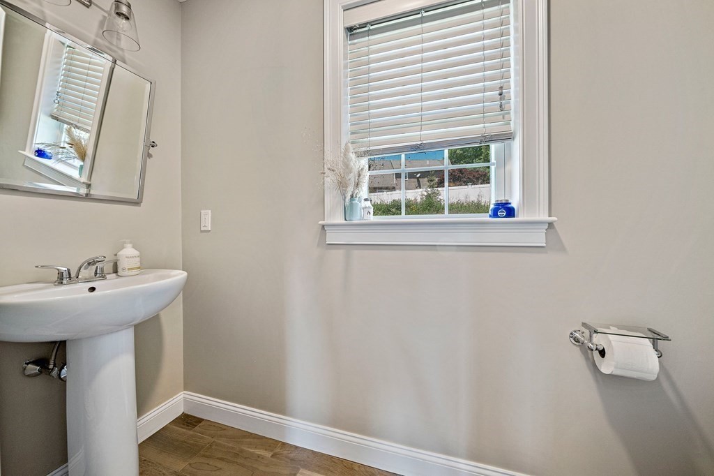 54 McEachron Drive Stoughton, MA 02072 - Photo 16 of 40