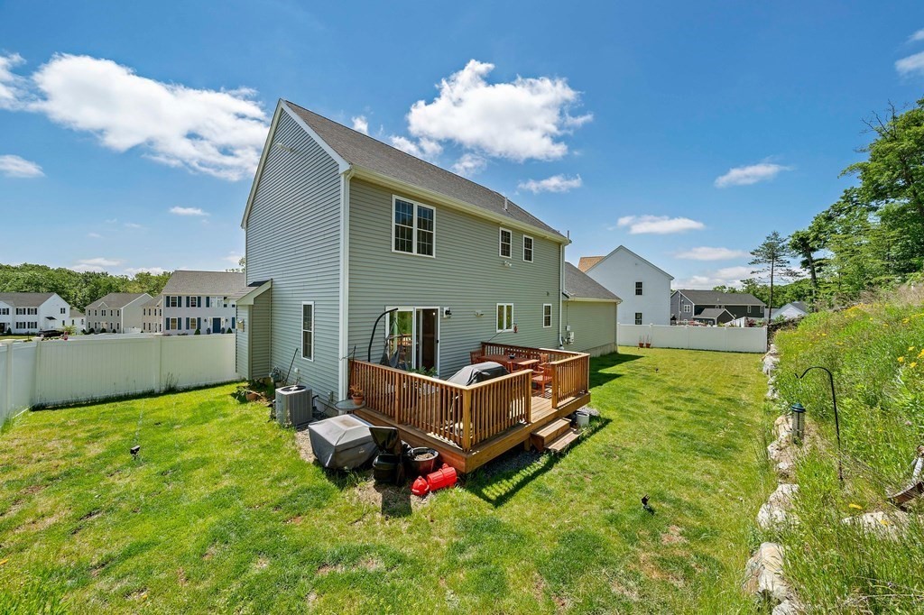 54 McEachron Drive Stoughton, MA 02072 - Photo 27 of 40