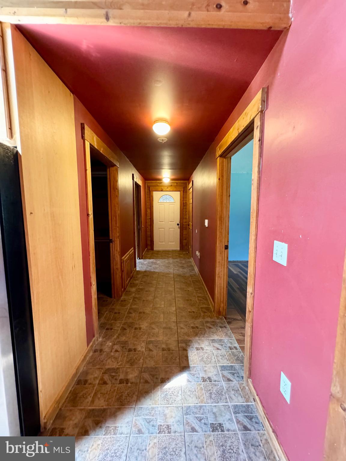 3804 Pious Ridge Road Berkeley Springs, WV 25411 - Photo 50 of 68 hallway