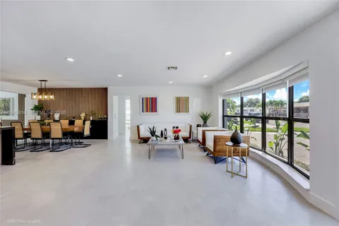 $1,795,000 | 1925 Northeast 208th Terrace, Miami, FL 33179