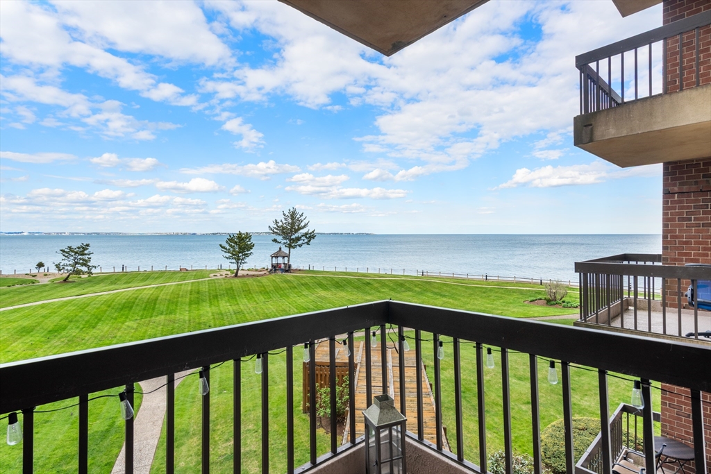 1 Seal Harbor Road, Unit 300 Winthrop, MA 02152 - Photo 19 of 39