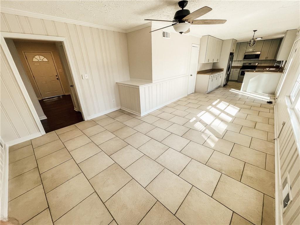 359 North Victoria Road Woodstock, GA 30189 - Photo 11 of 25