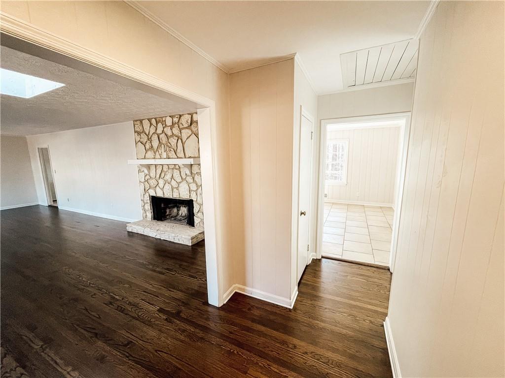 359 North Victoria Road Woodstock, GA 30189 - Photo 3 of 25