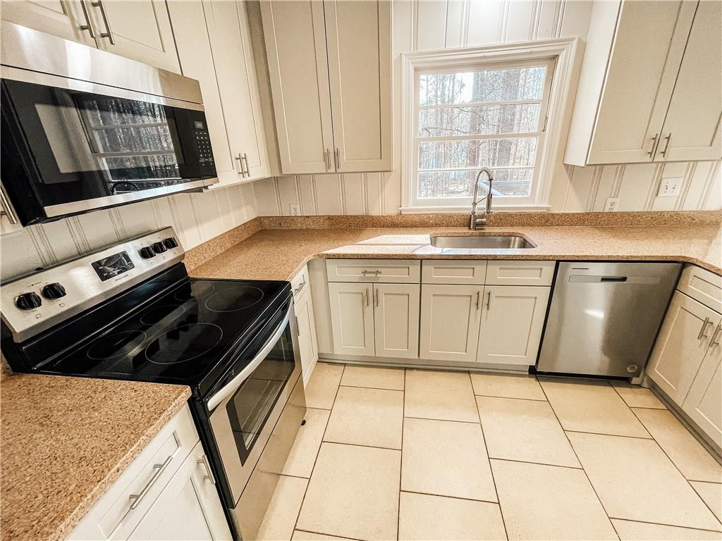 359 North Victoria Road Woodstock, GA 30189 - Photo 9 of 25