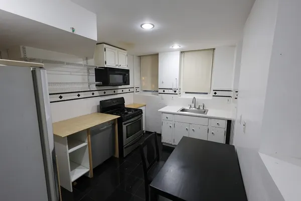 $2,500 | 235 Savin Hill Avenue, Unit 1R, Boston, MA 02125
