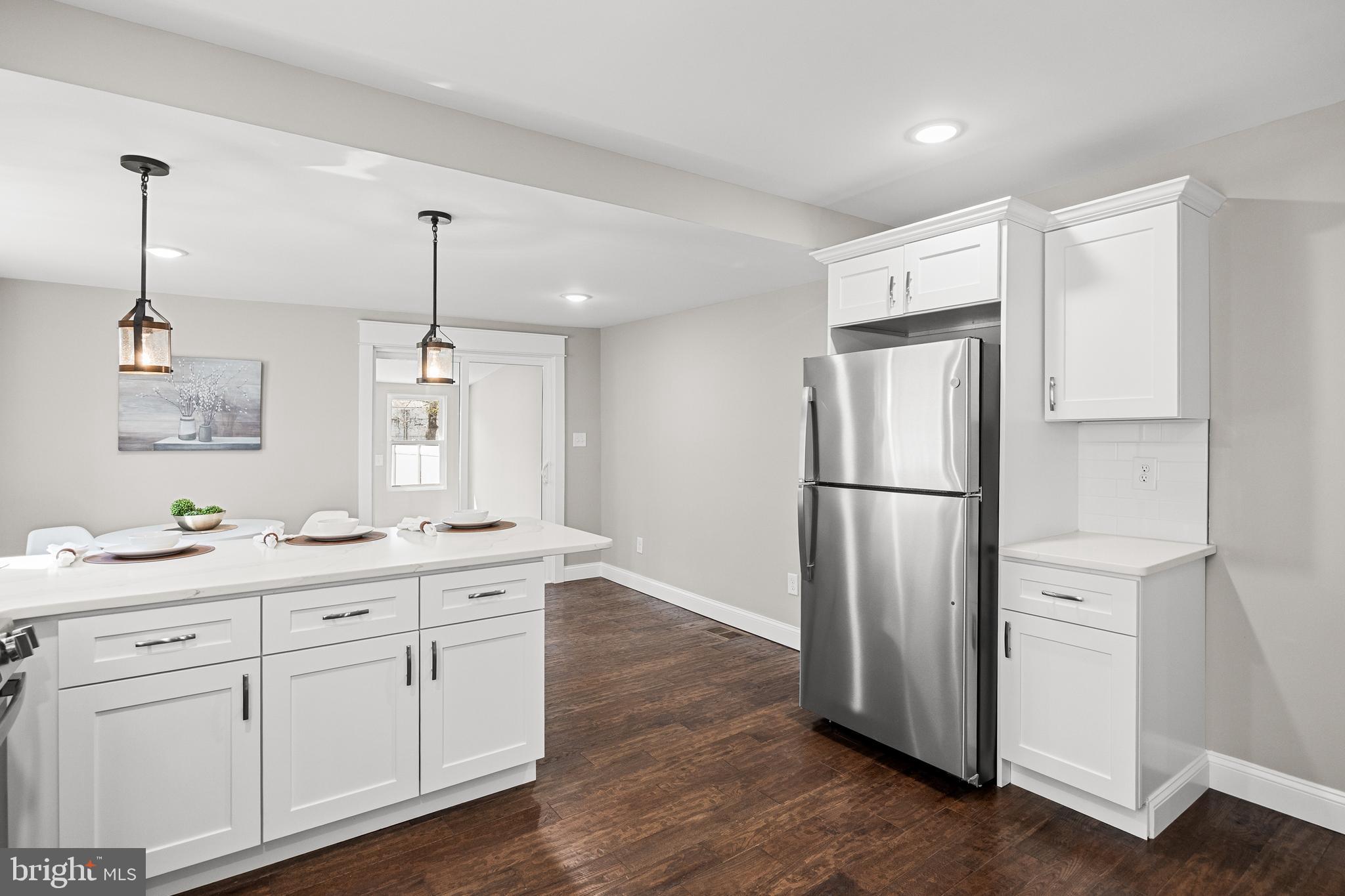50 Pine Street Mount Holly, NJ 08060 - Photo 12 of 32 Additional Seating
