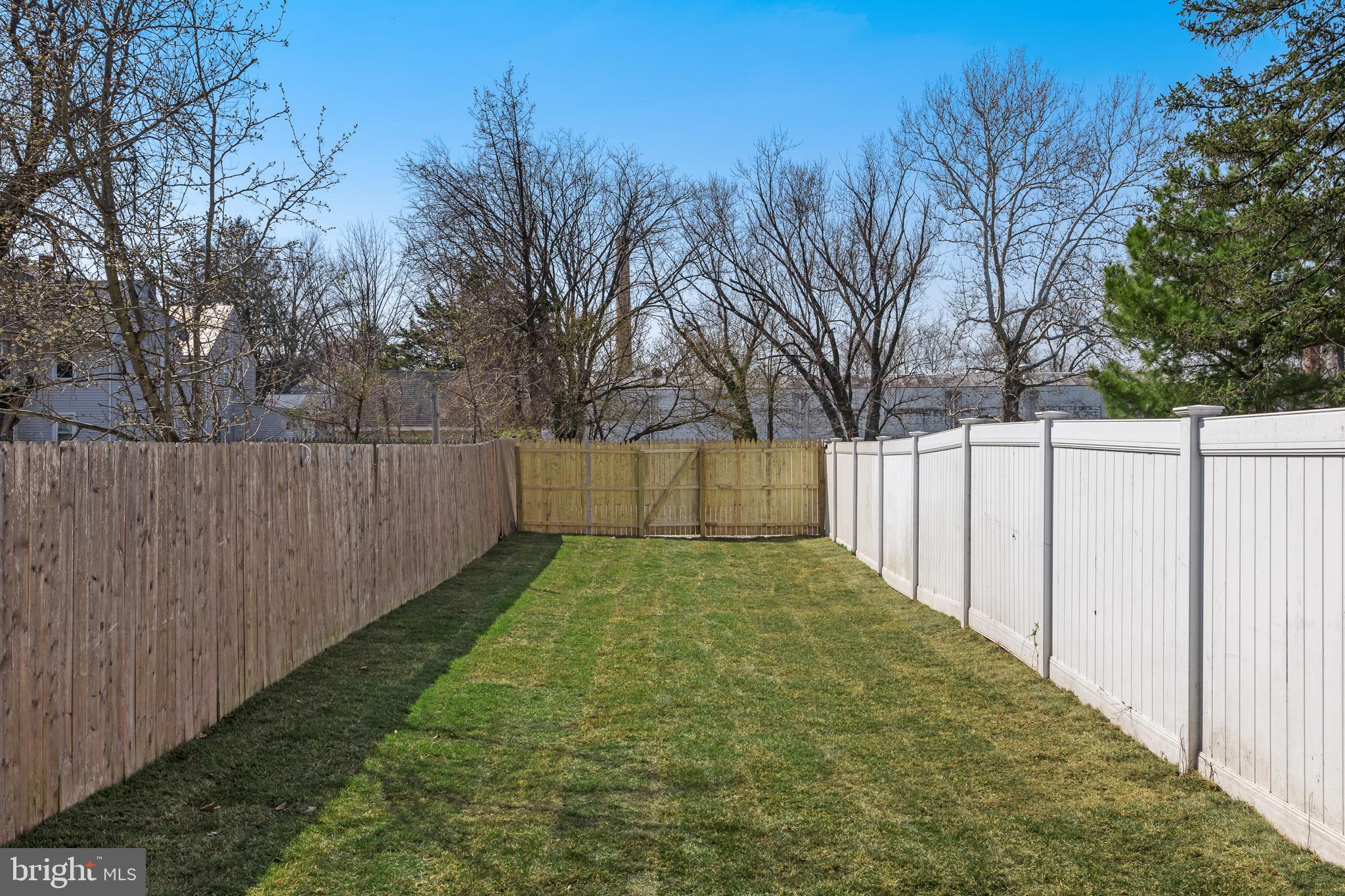 50 Pine Street Mount Holly, NJ 08060 - Photo 26 of 32 Fenced In Yard