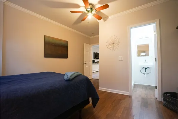 $2,600 | 603 Thames Street, Unit 1, Newport, RI 02840