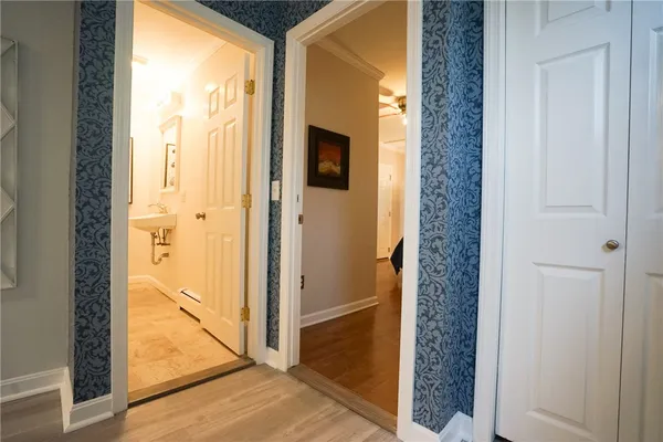 $2,600 | 603 Thames Street, Unit 1, Newport, RI 02840