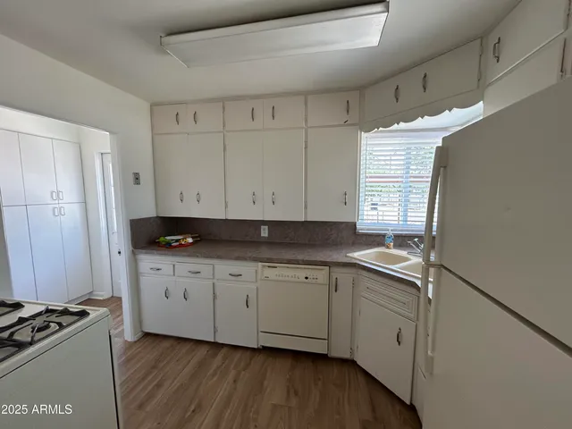 $216,000 | 232 South 100 East, Pima, AZ 85543
