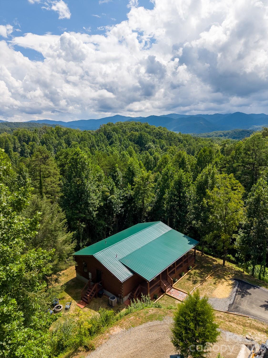 677 Ridgetop Circle Whittier, NC 28789 - Photo 34 of 37 Gallery Image 34
