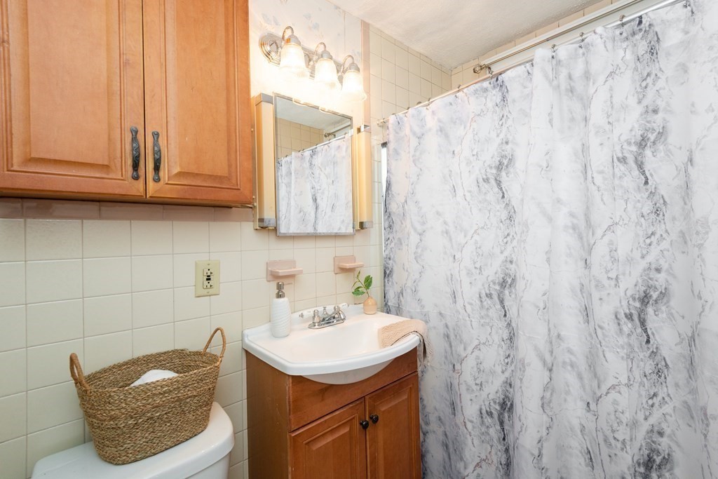 20 Burpee Road, Unit 20 Swampscott, MA 01907 - Photo 24 of 42 Gallery Image 24