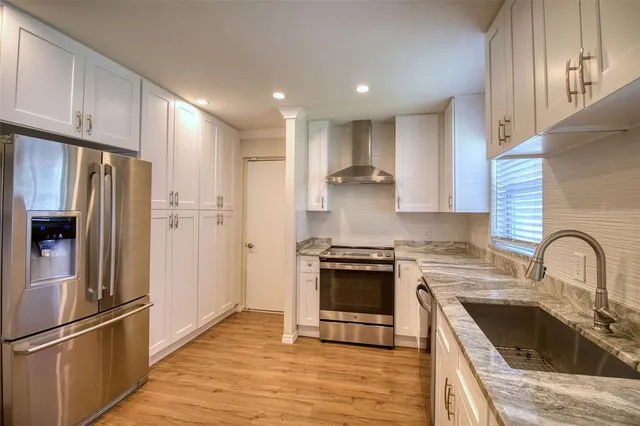 $2,875 | 555 54th Street North, St. Petersburg, FL 33710