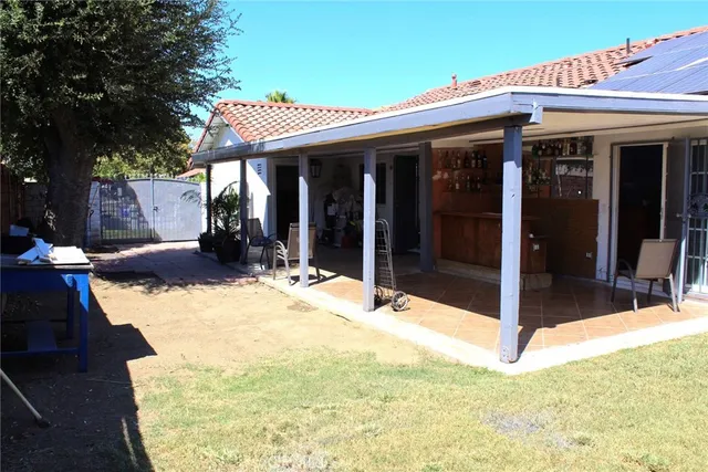 a view of a house with a outdoor space