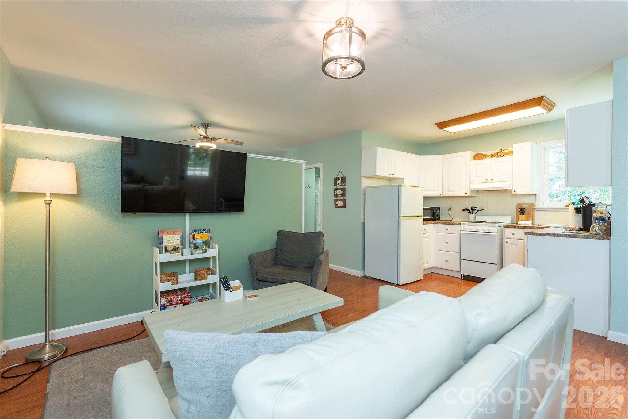 223 Davidson Road Swannanoa, NC 28778 - Photo 8 of 45