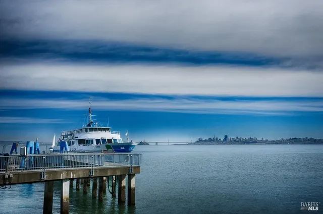 $430,000 | 118 Stanford Way, Sausalito, CA 94965