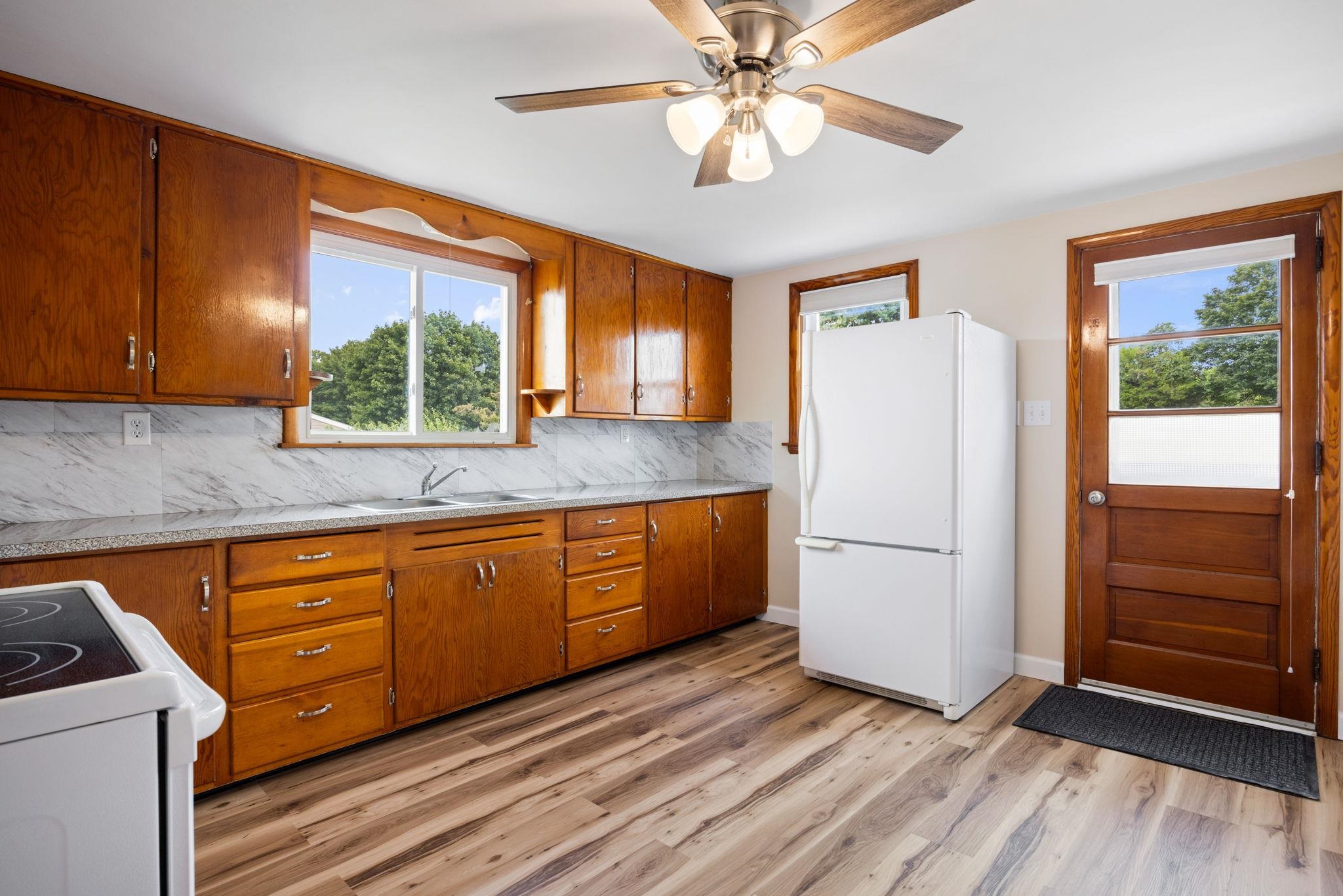 2015 Mountain Valley Road Keezletown, VA 22832 - Photo 15 of 27 Gallery Image 15