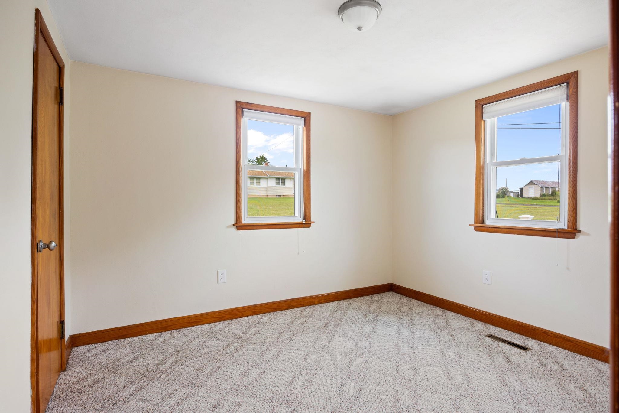 2015 Mountain Valley Road Keezletown, VA 22832 - Photo 22 of 27 Gallery Image 22