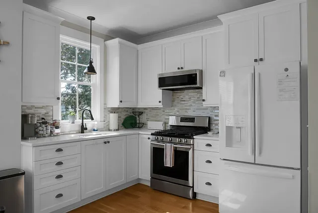 $3,000 | 1354 Bluebird Drive, Mount Pleasant, SC 29464