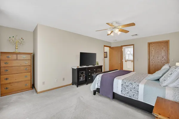 $512,000 | 14 Timberlane Drive, Geneseo, IL 61254